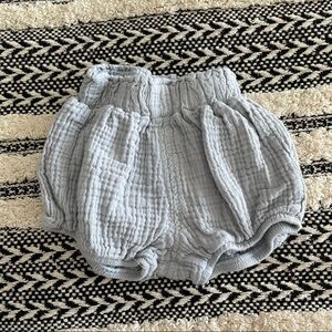 Kid tales light blue grey muslin poplin puff shorts sz.80